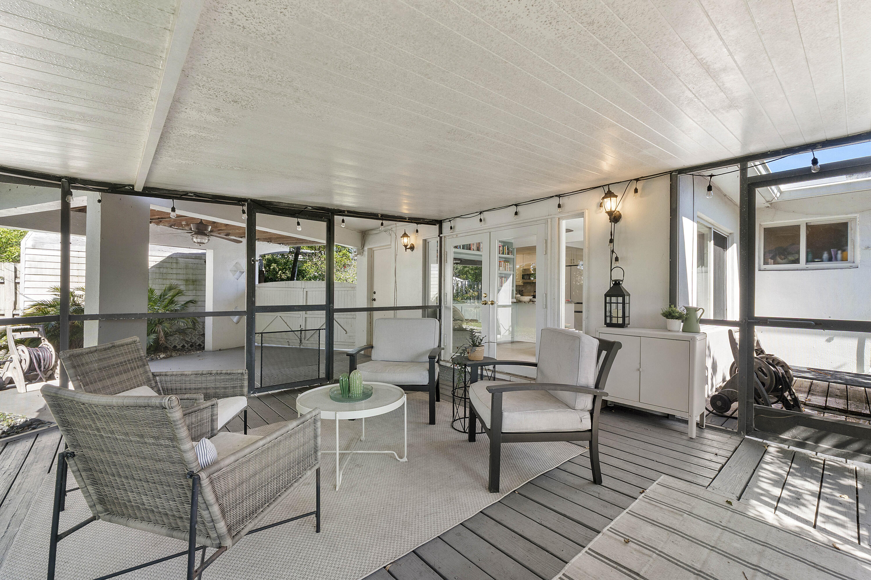 PEARL ESTATES - Residential