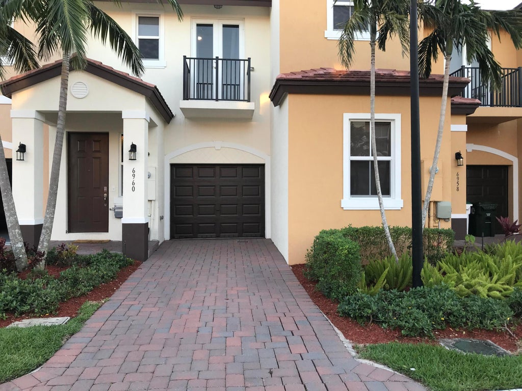Photo of 6960 Long Pine Circle, Coconut Creek, FL 33073 (MLS # B26045872)