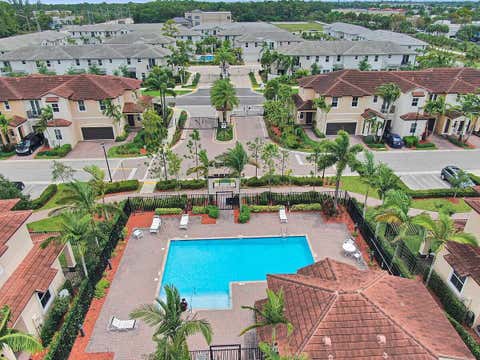Tiny photo for 6960 Long Pine Circle, Coconut Creek, FL 33073 (MLS # B26045872)
