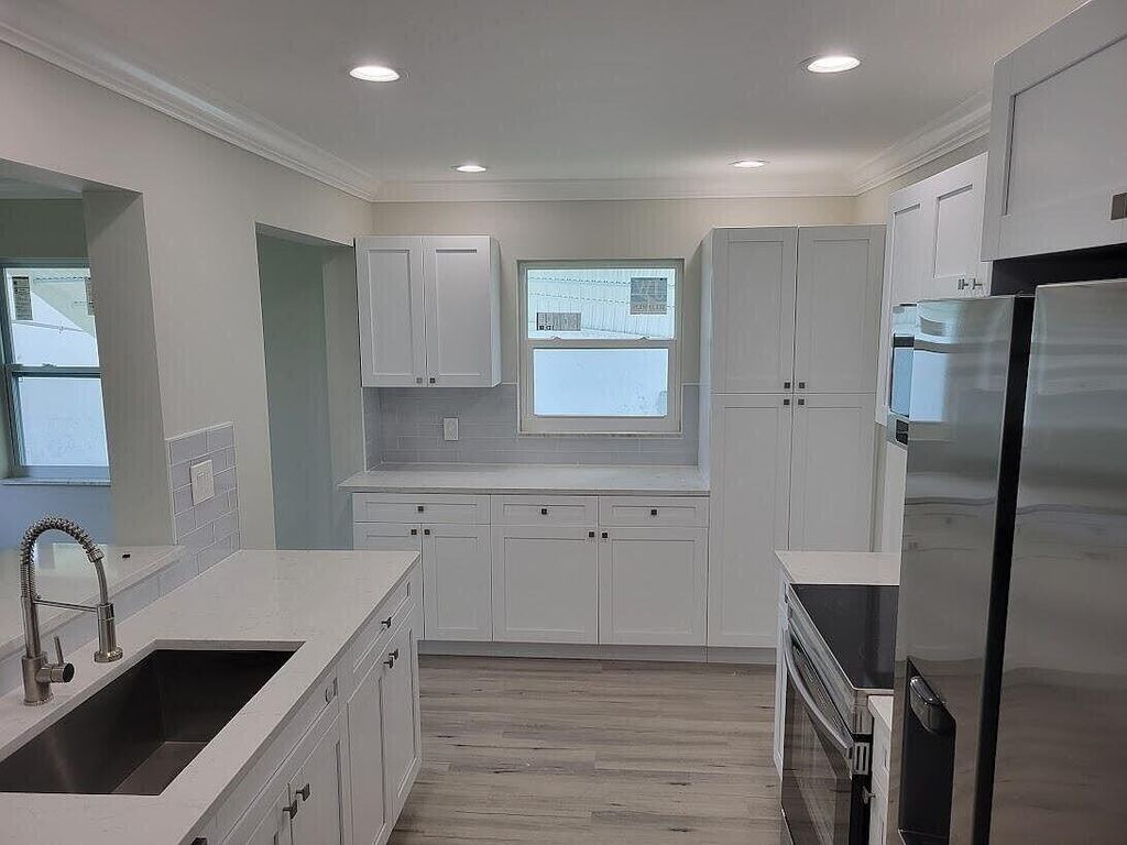 Photo of 1915 SW 17th Avenue SW, Boynton Beach, FL 33426 (MLS # R11067709)