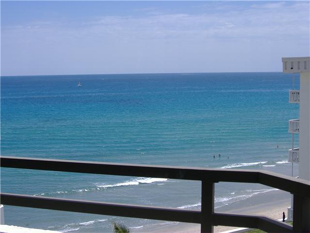 Great unit with SE ocean view. Completely Remodeled. New Kitchen, bathrooms, SS Appliances, Granite Tops,. available for yearly rental. great building with beach access, pool, gym, media room, sauna, and much more.