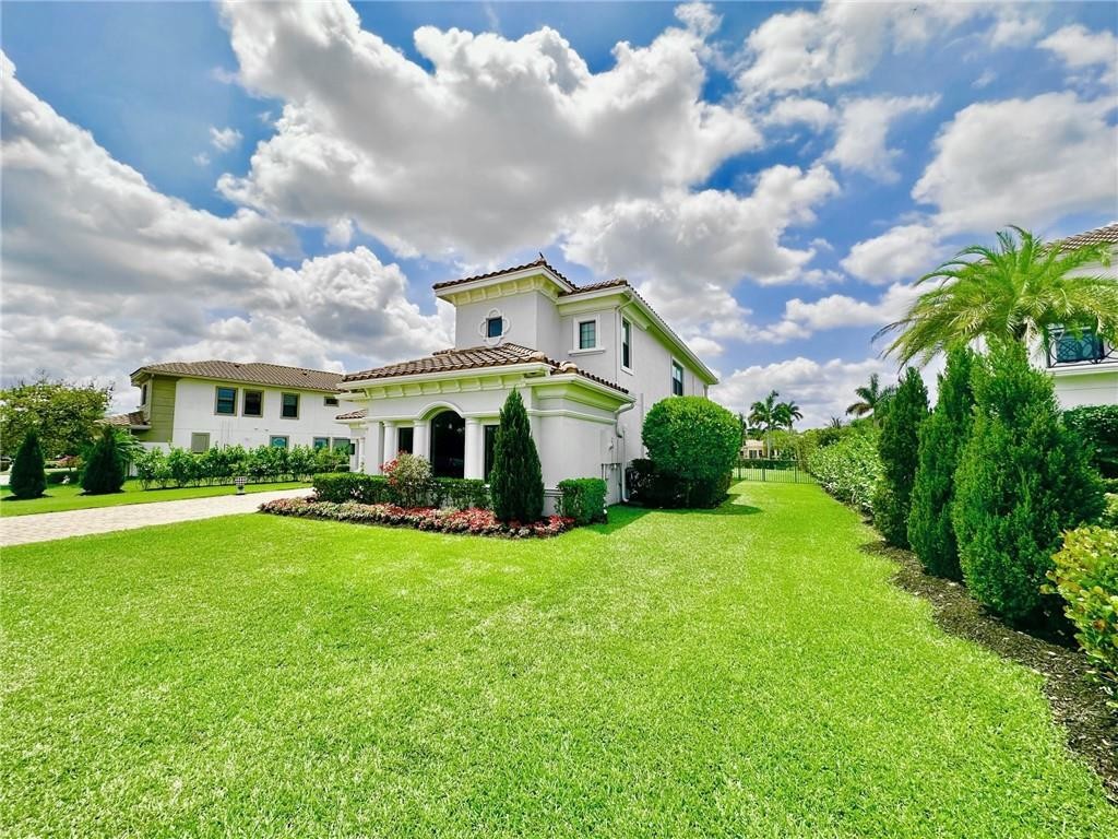 PARKLAND GOLF & COUNTRY C - Residential