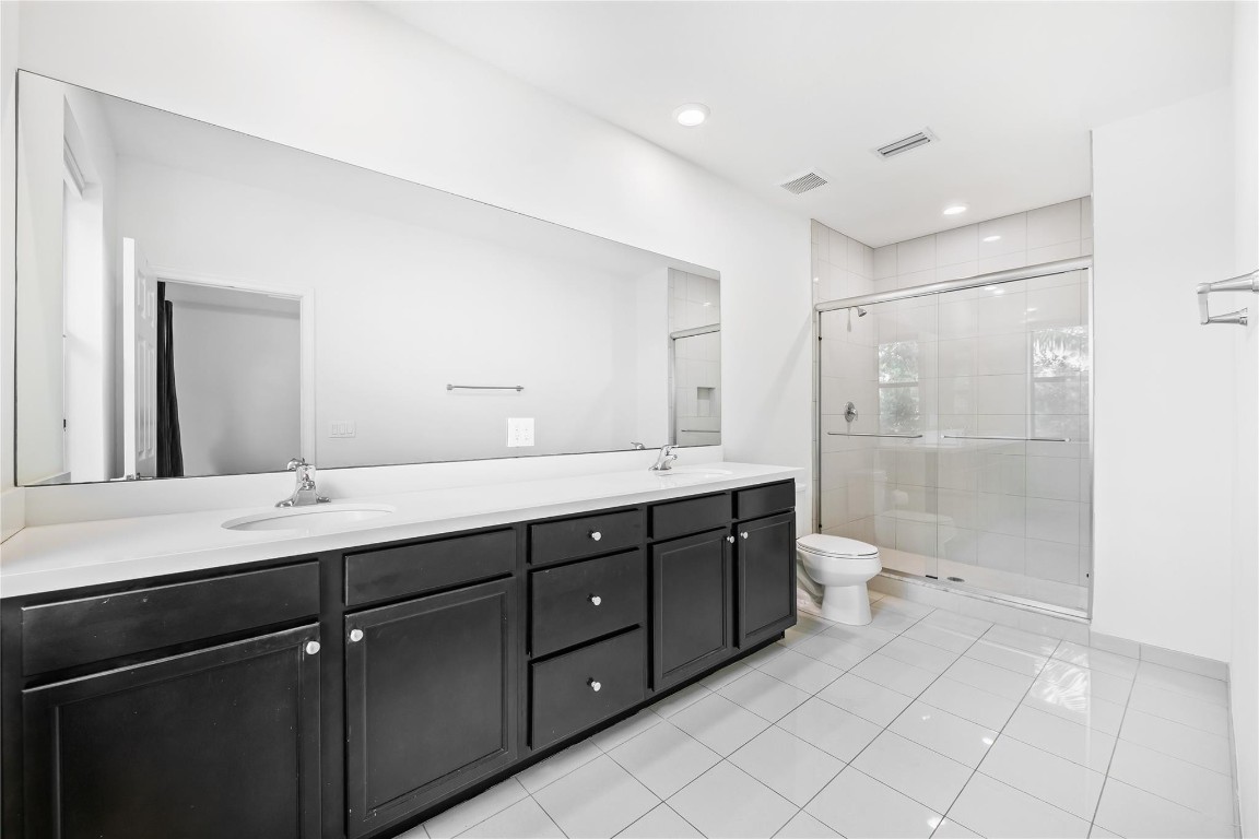 Simonton Court 176-49 B - Residential Lease