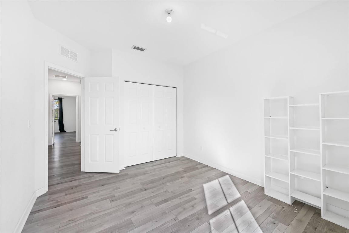 Simonton Court 176-49 B - Residential Lease