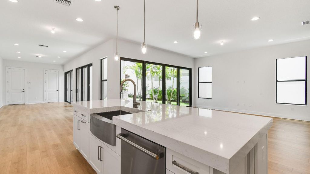 Photo of 13144 Alton Road, Palm Beach Gardens, FL 33418 (MLS # R10988304)