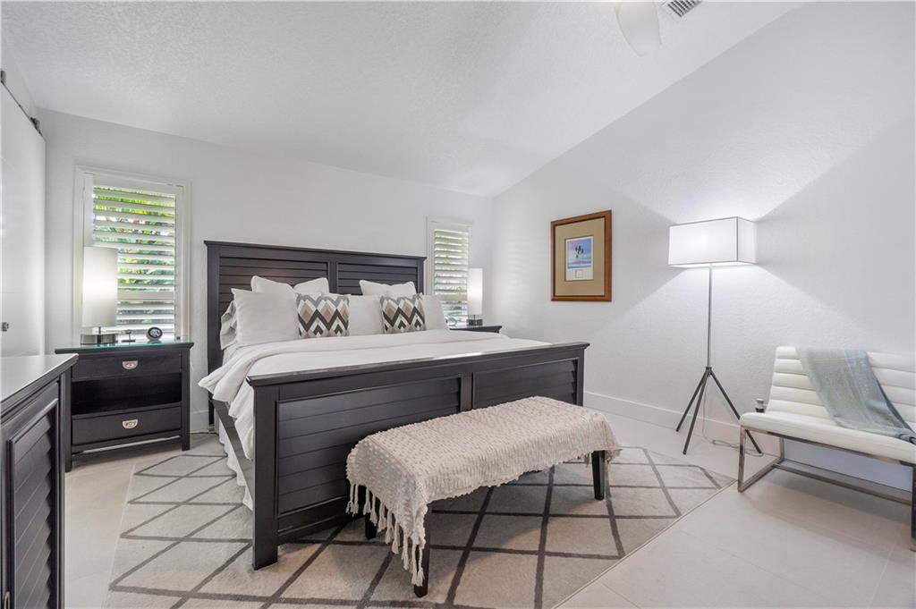 CYPRESS RUN - Residential