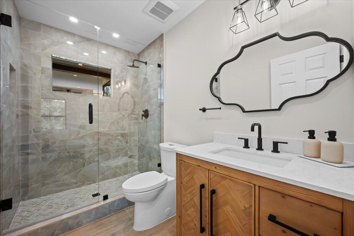 CALOOSA - Residential Lease