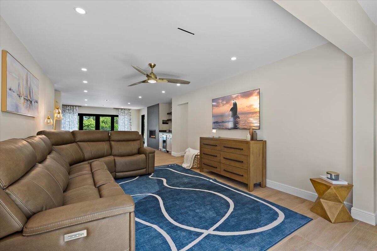 CALOOSA - Residential Lease