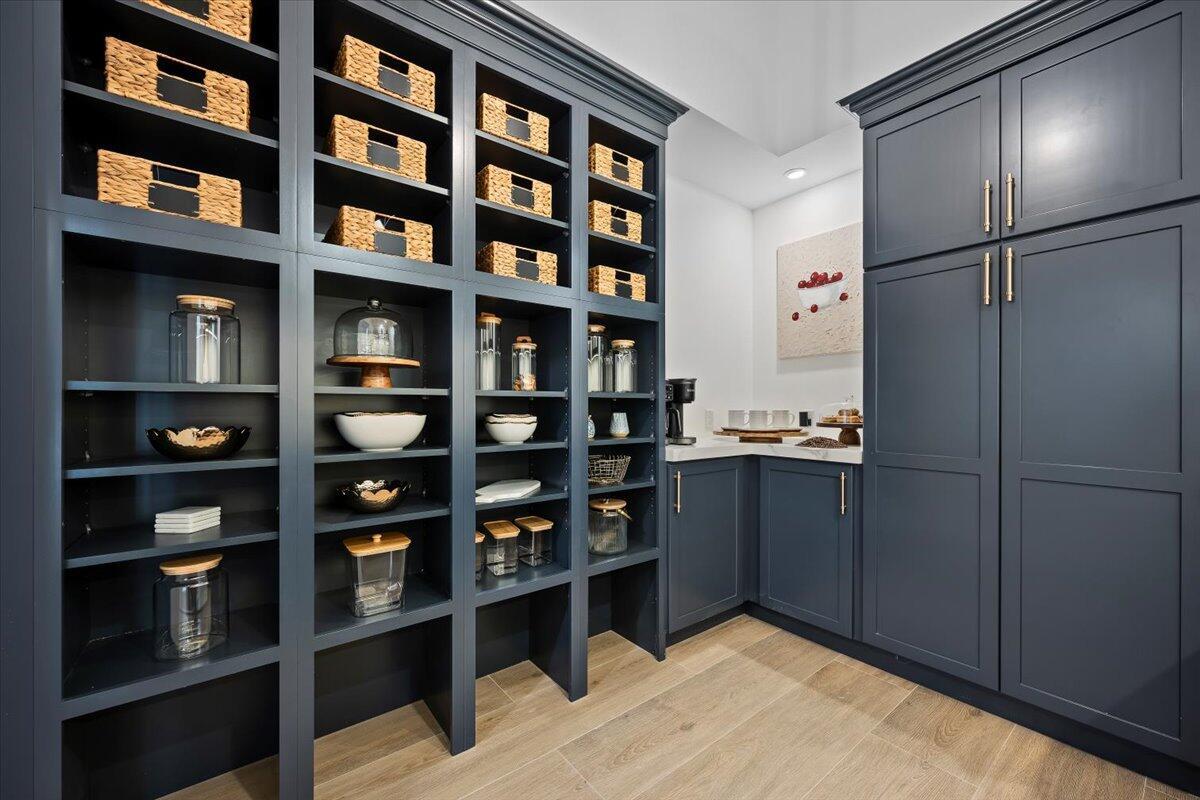 CALOOSA - Residential Lease