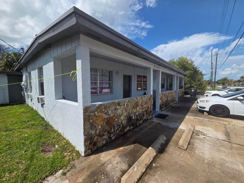 1111 N 21st Street Fort Pierce FL 34950