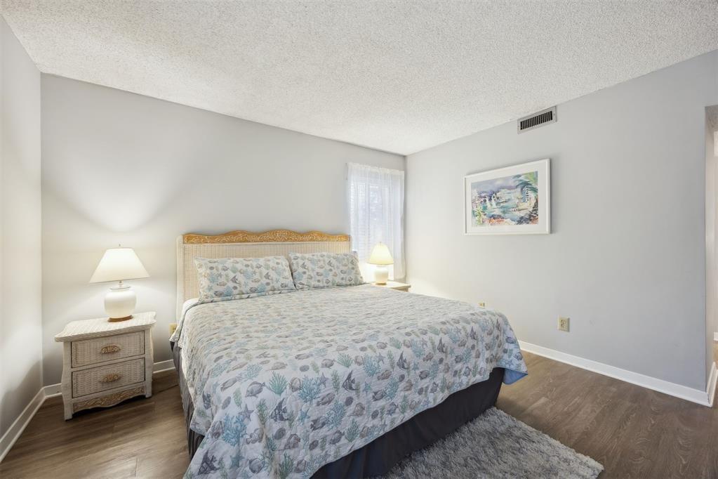 Beachwood Villas - Residential