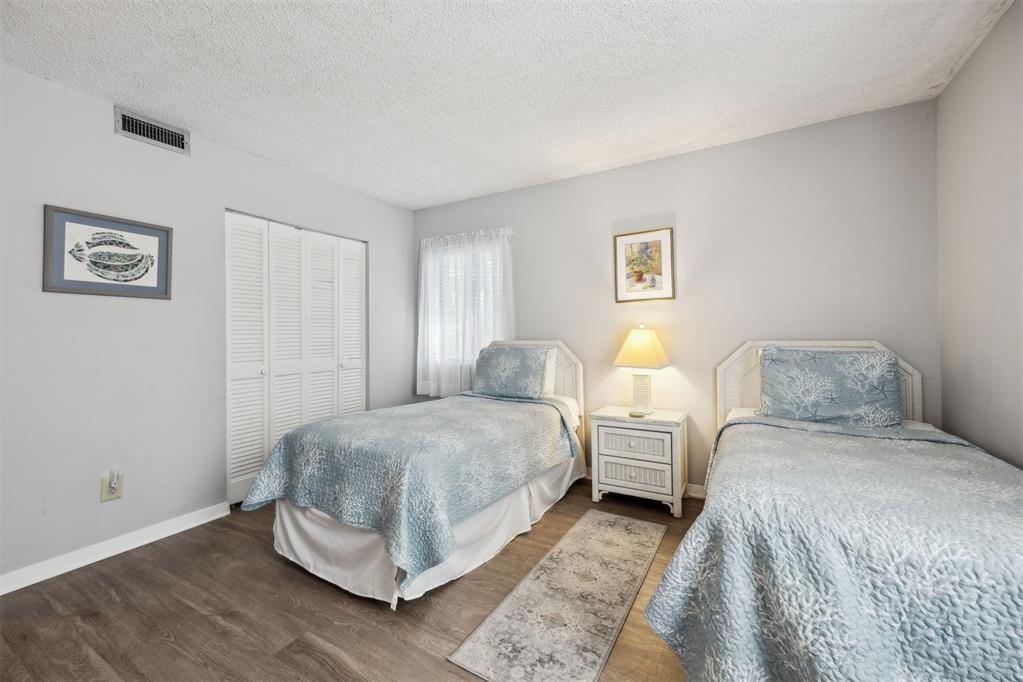 Beachwood Villas - Residential