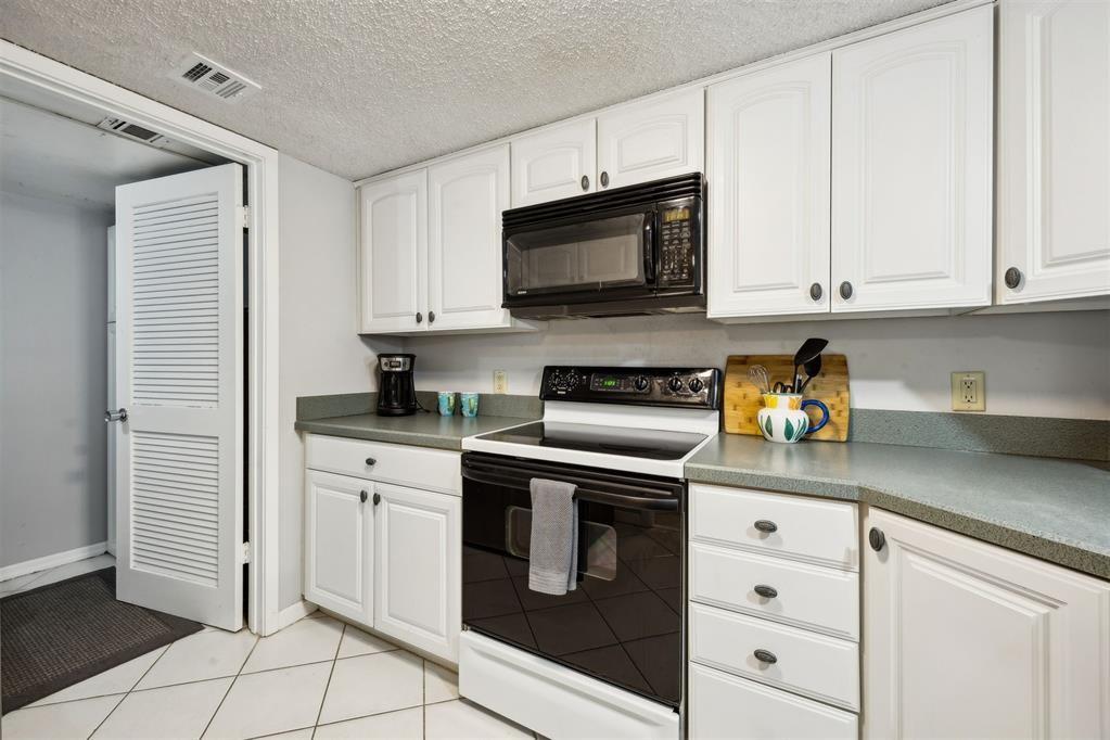 Beachwood Villas - Residential