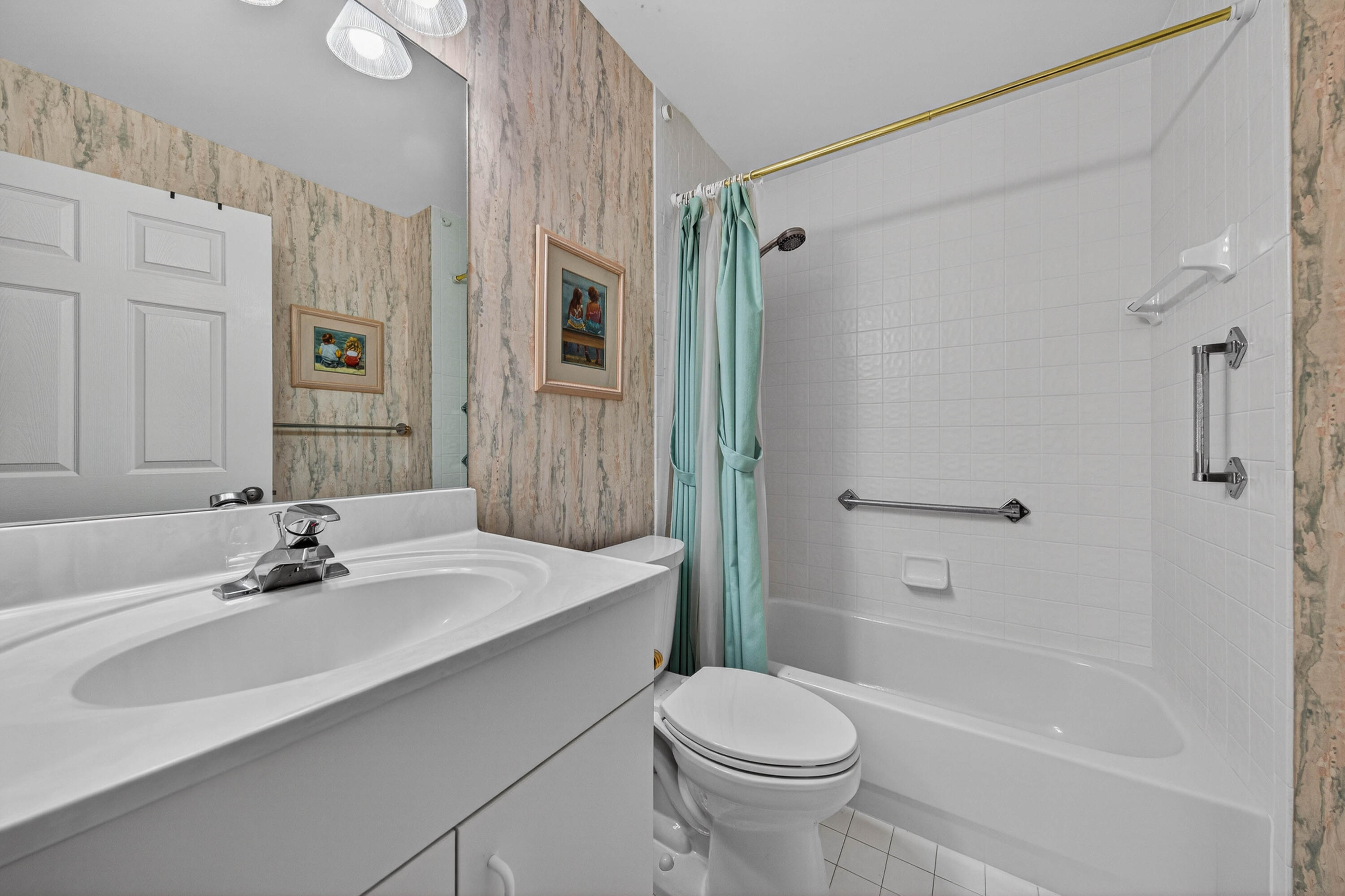 PALM ISLES I, II AND III CONDOS - Residential