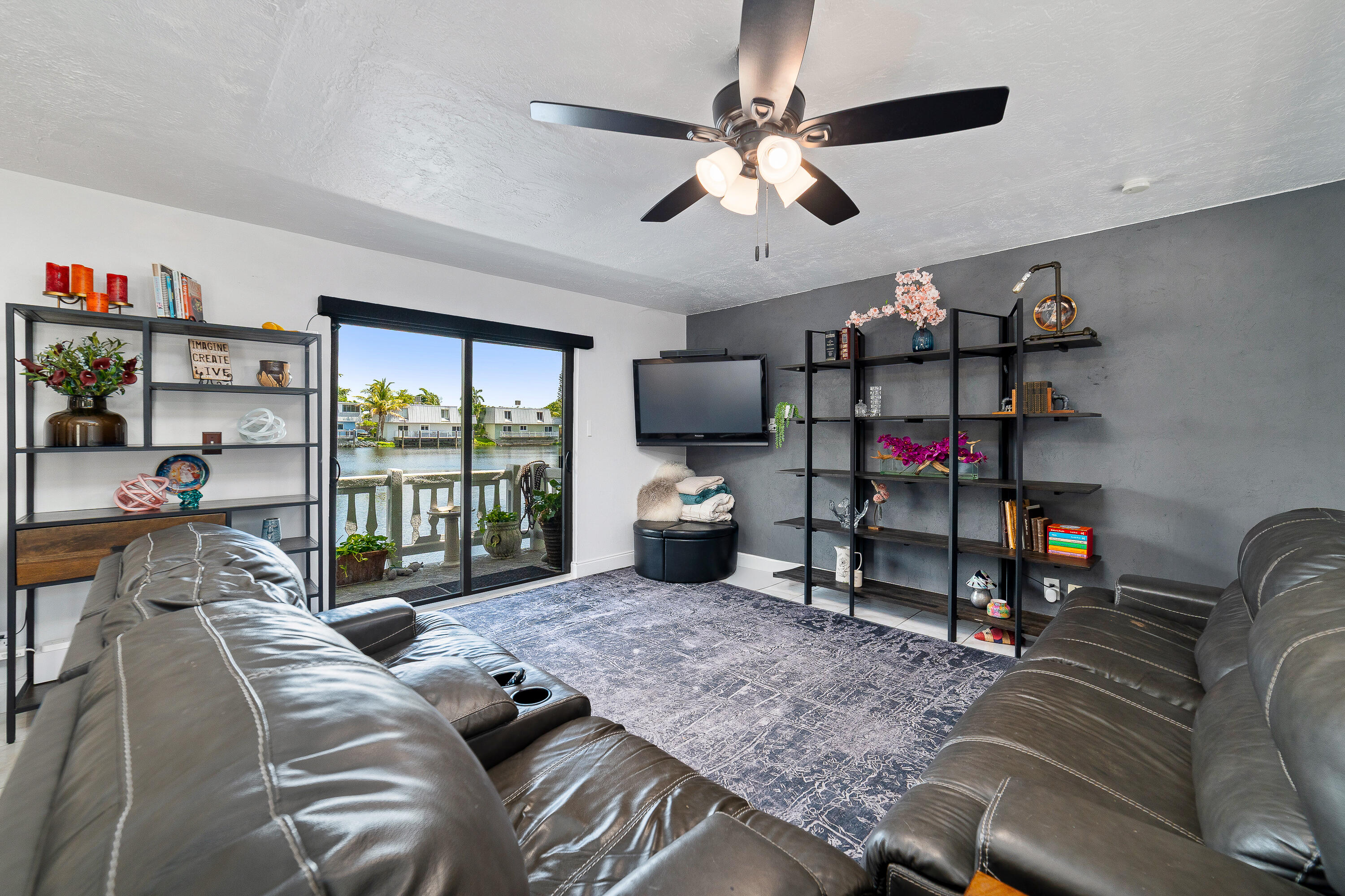1351 NE 40th Place