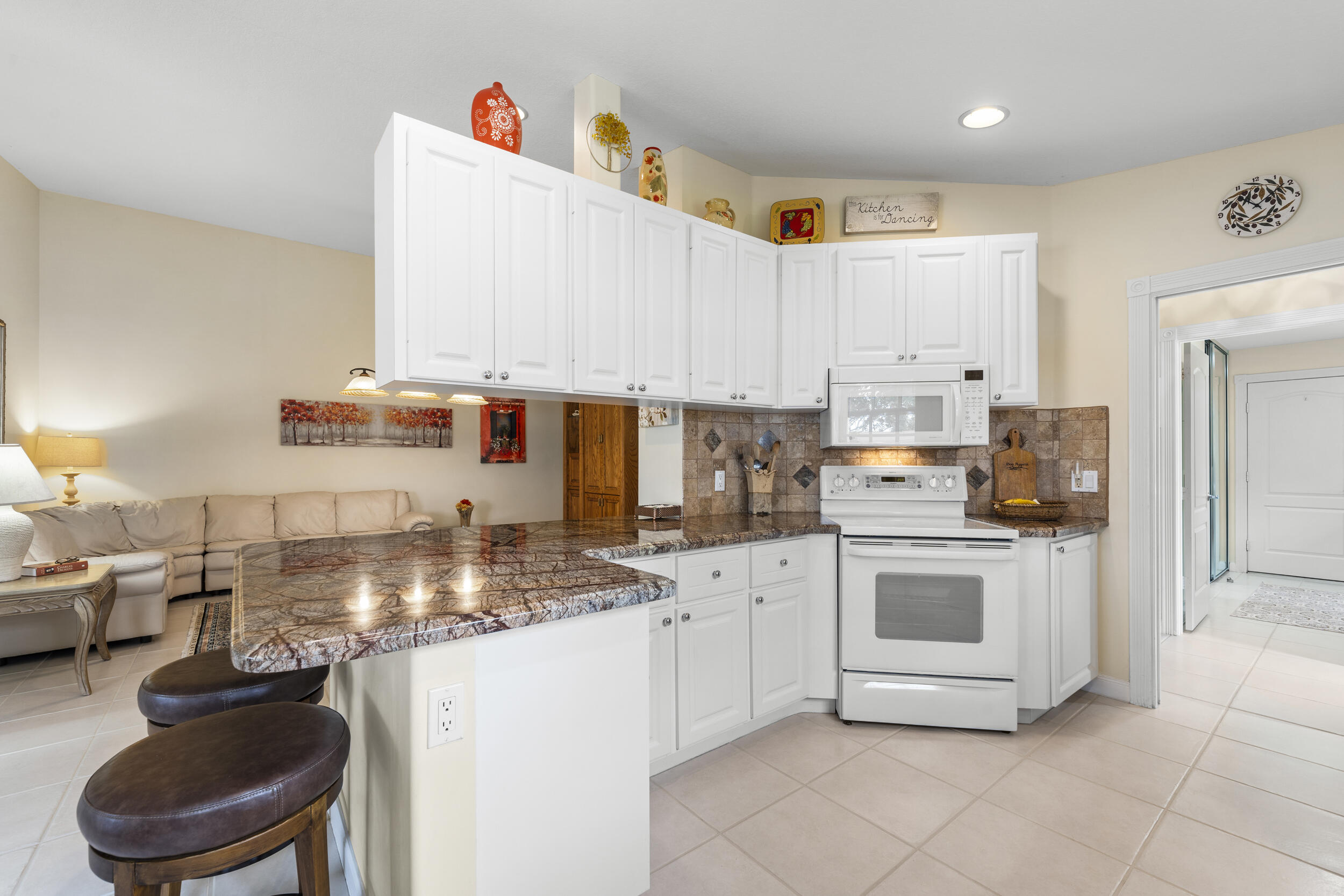 VILLAGEWALK OF WELLINGTON 1 - Residential