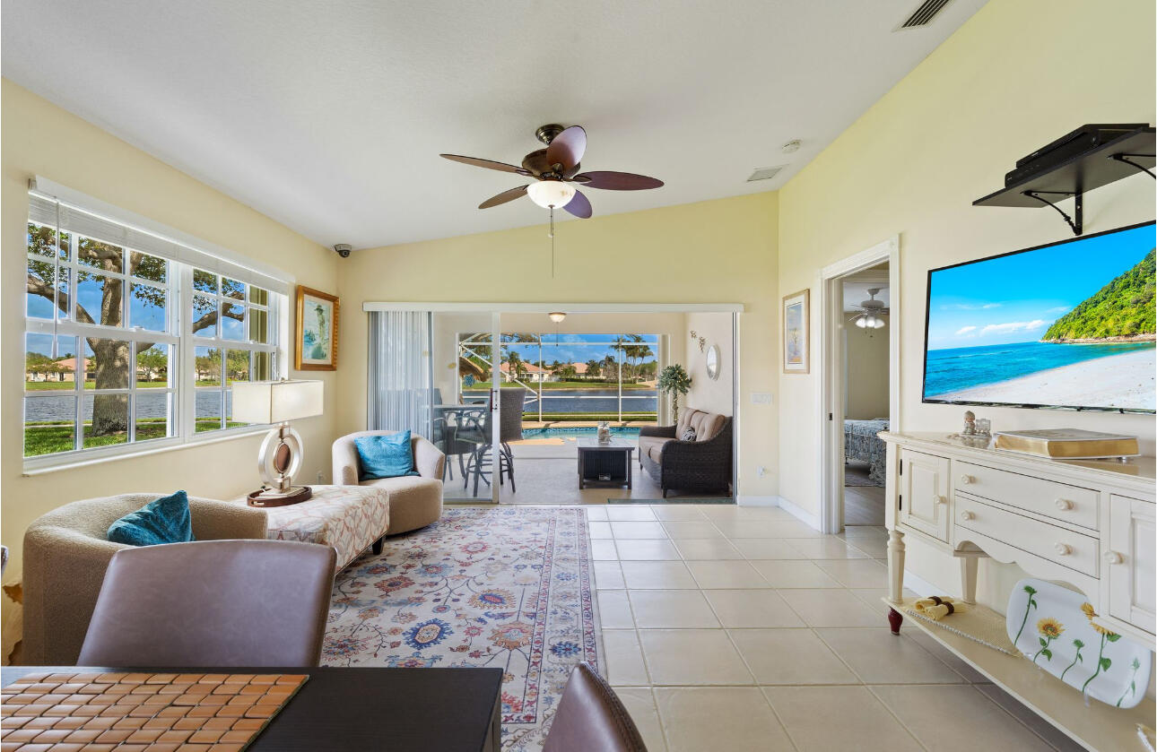 VILLAGEWALK OF WELLINGTON 1 - Residential