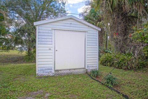 A home in Okeechobee