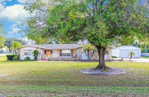 A home in Okeechobee