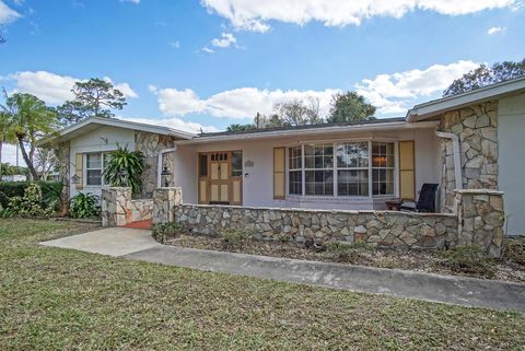 A home in Okeechobee