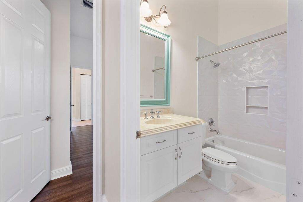 Cobblestone - Residential Lease