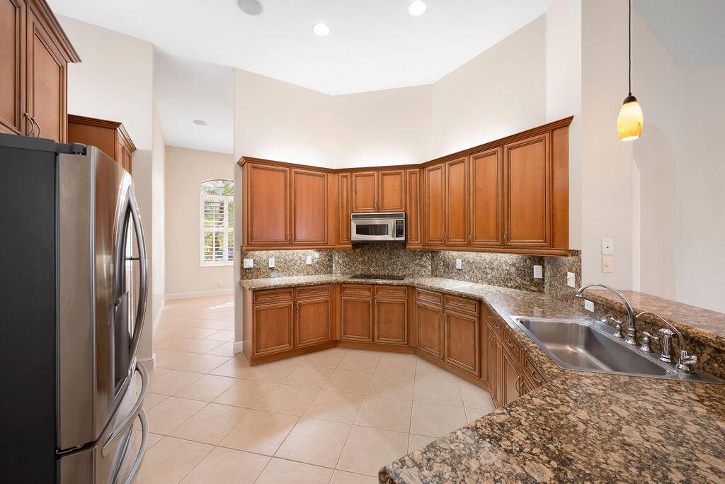 Cobblestone - Residential Lease