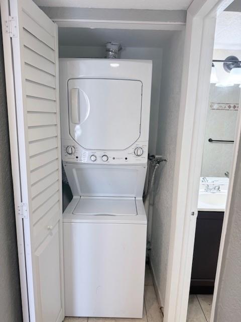 lake isles - Residential Lease