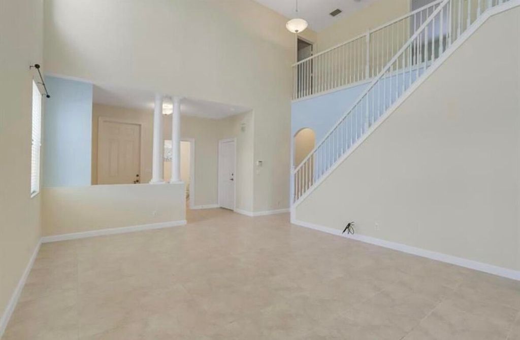 Photo of 5888 SE Crooked Oak Avenue, Hobe Sound, FL 33455 (MLS # B26035272)