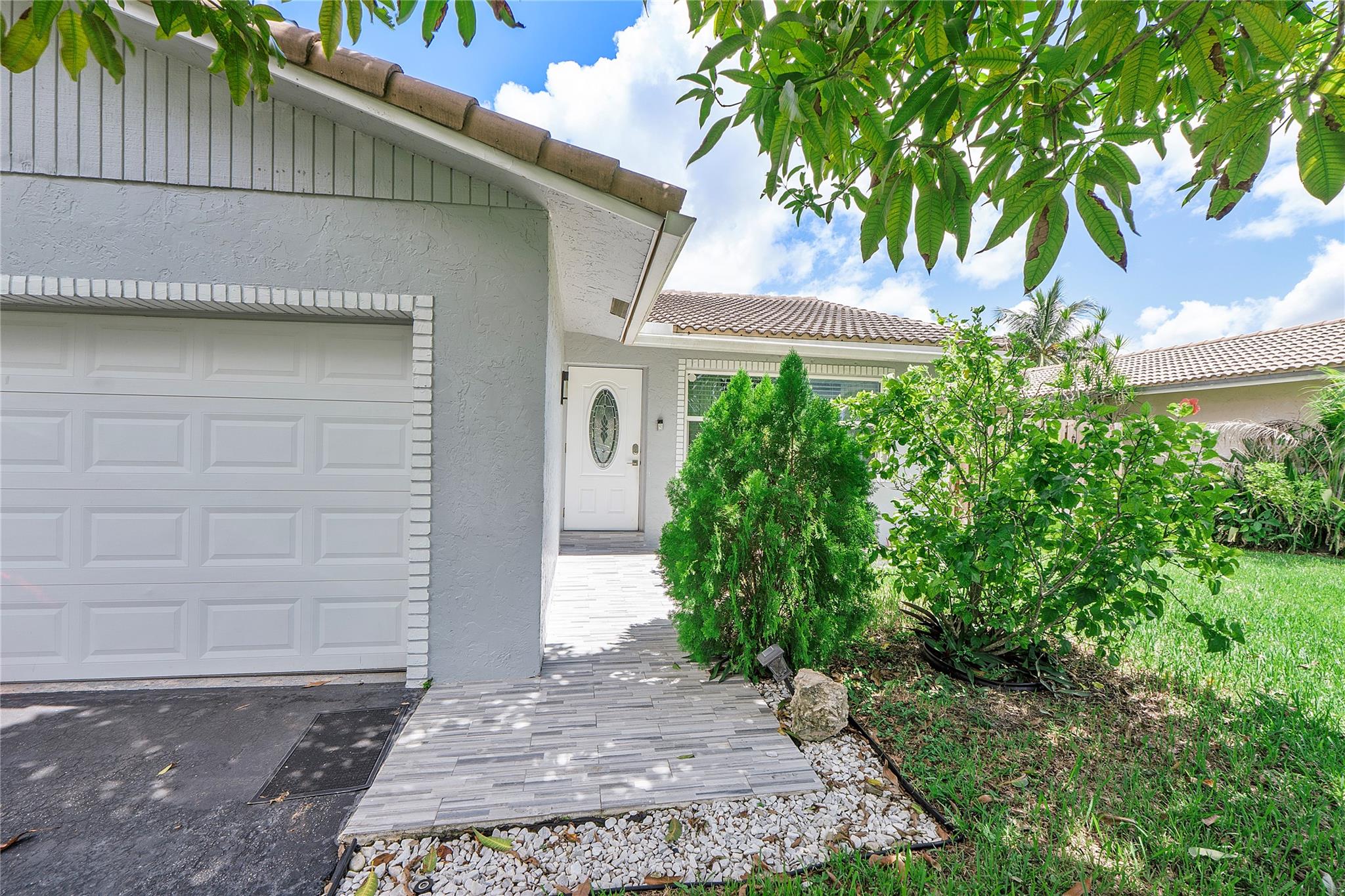 Westchester 72-43 B - Residential Lease