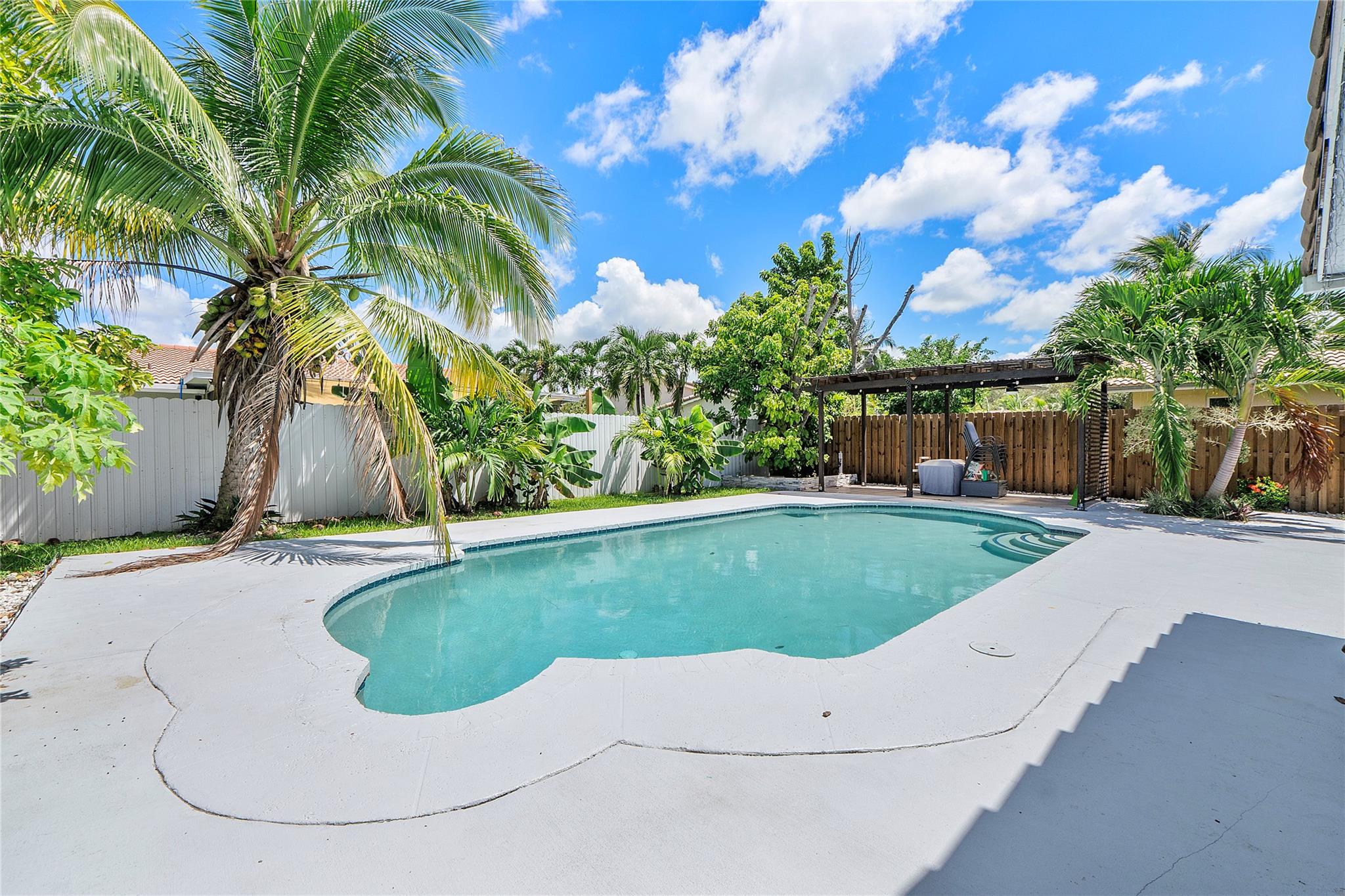 Westchester 72-43 B - Residential Lease