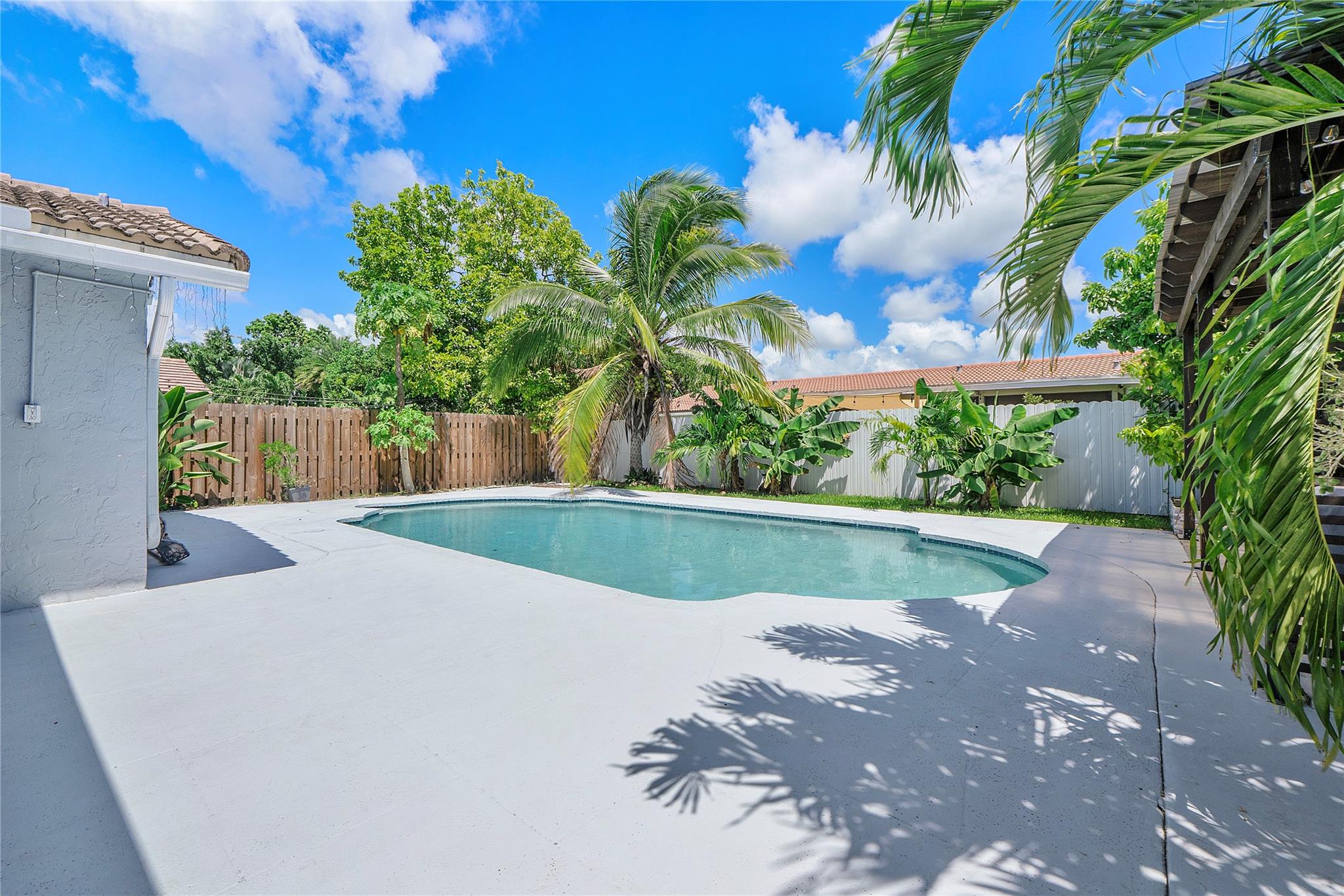 Westchester 72-43 B - Residential Lease