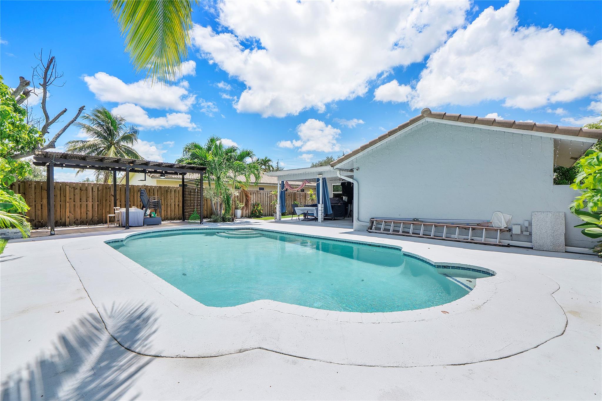 Westchester 72-43 B - Residential Lease