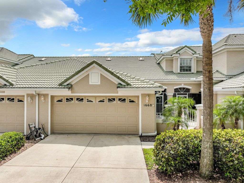 Photo of 1668 SW Harbour Isles Circle #94, Port Saint Lucie, FL 34986 (MLS # R10976166)