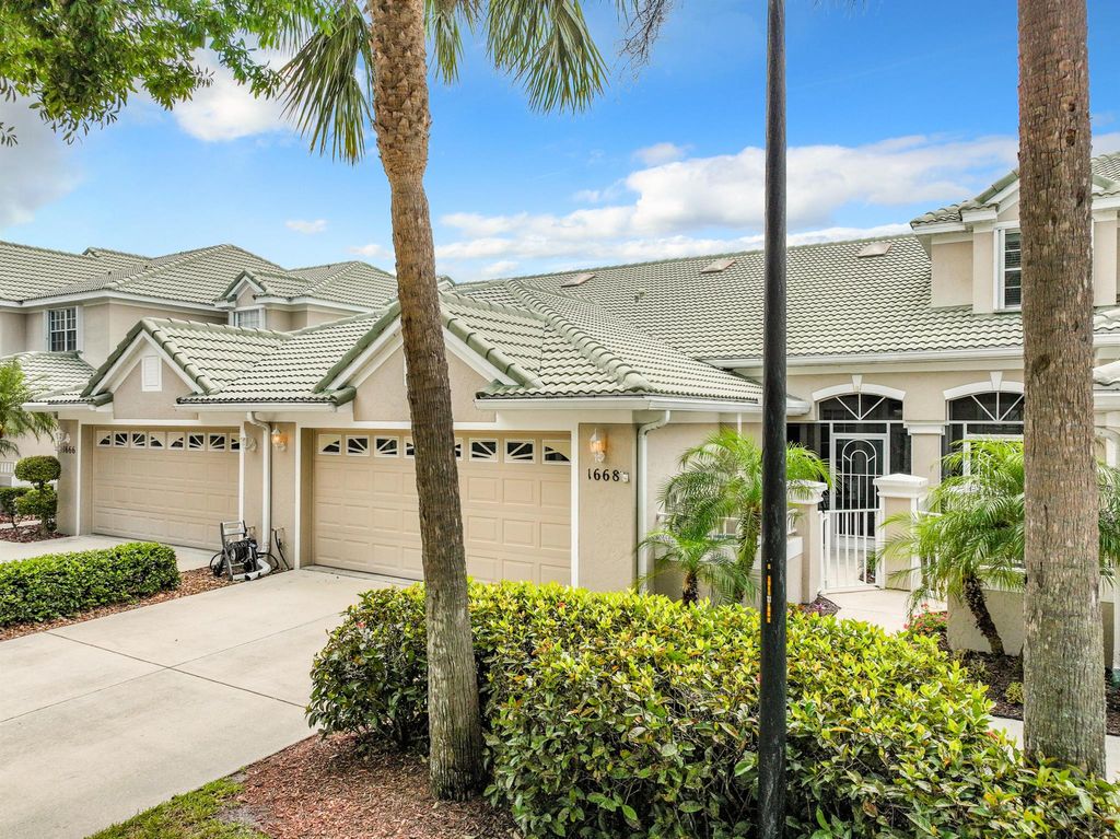 Photo of 1668 SW Harbour Isles Circle #94, Port Saint Lucie, FL 34986 (MLS # R10976166)