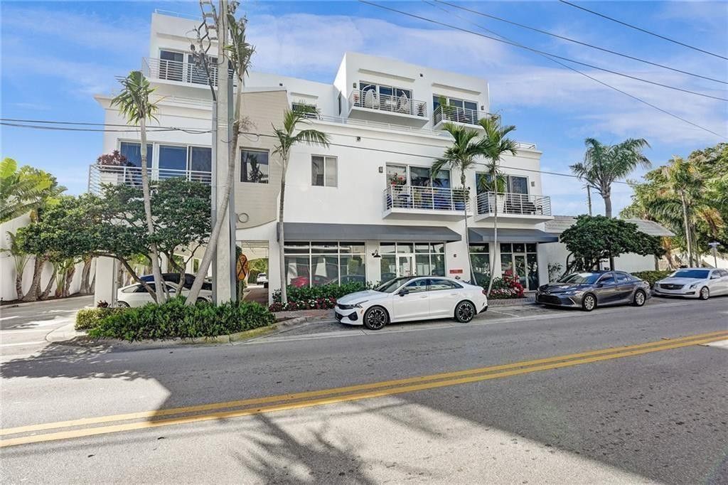 Photo of 110 SE 2nd Street #402, Delray Beach, FL 33444 (MLS # F10536917)