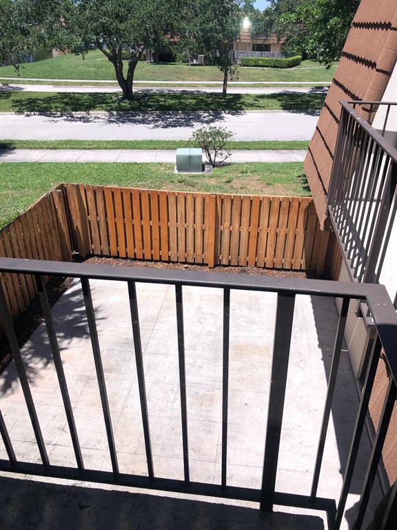 VILLAGE OF SANDALWOOD LAKES NORTH - Residential Lease