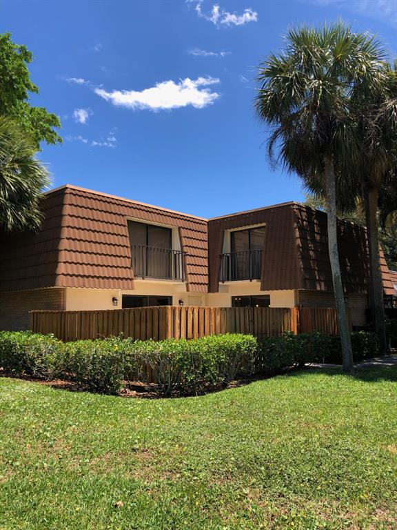 VILLAGE OF SANDALWOOD LAKES NORTH - Residential Lease