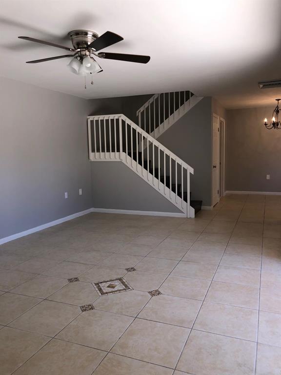 VILLAGE OF SANDALWOOD LAKES NORTH - Residential Lease