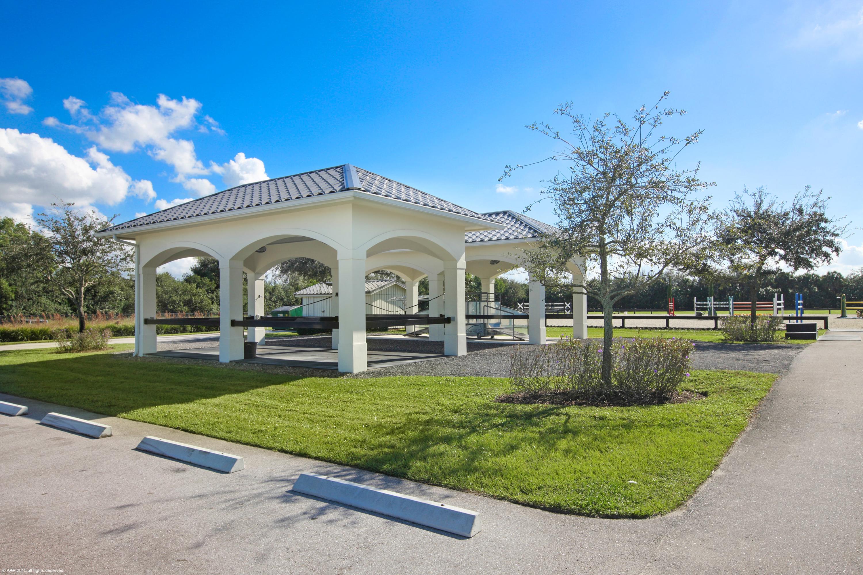 PALM BEACH POINT EAST - Residential