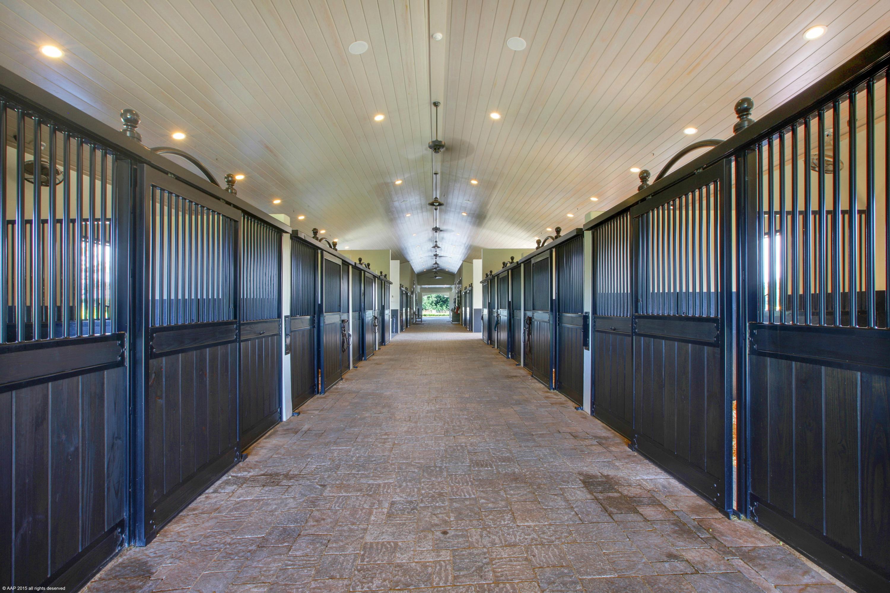 PALM BEACH POINT EAST - Residential