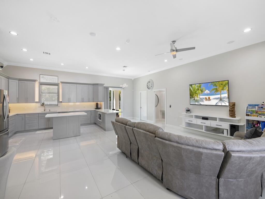 PORT ST LUCIE SECTION 21 - Residential