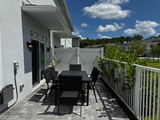 RIVER PLACE ON THE ST LUC - Residential