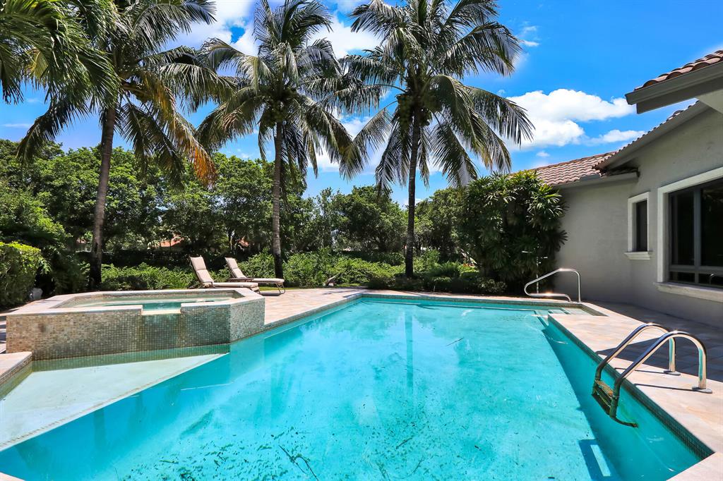 FRENCHMANS CREEK - Residential