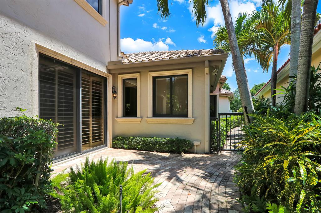 FRENCHMANS CREEK - Residential