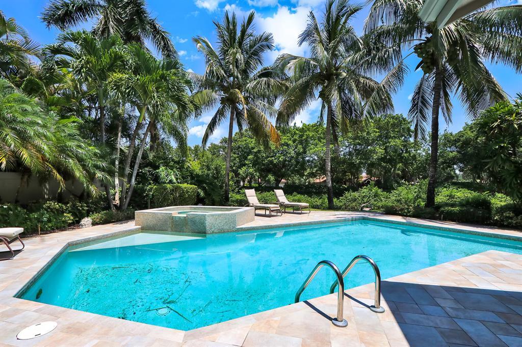 FRENCHMANS CREEK - Residential