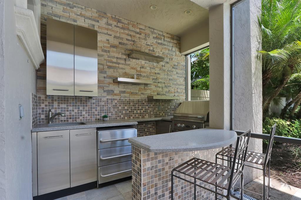 FRENCHMANS CREEK - Residential