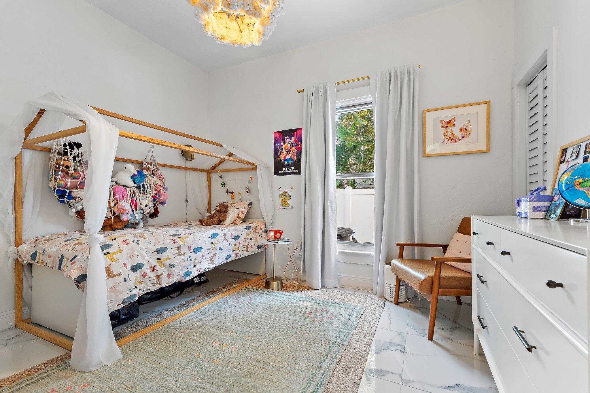 VISTA ENCANTO ADD - Residential Lease