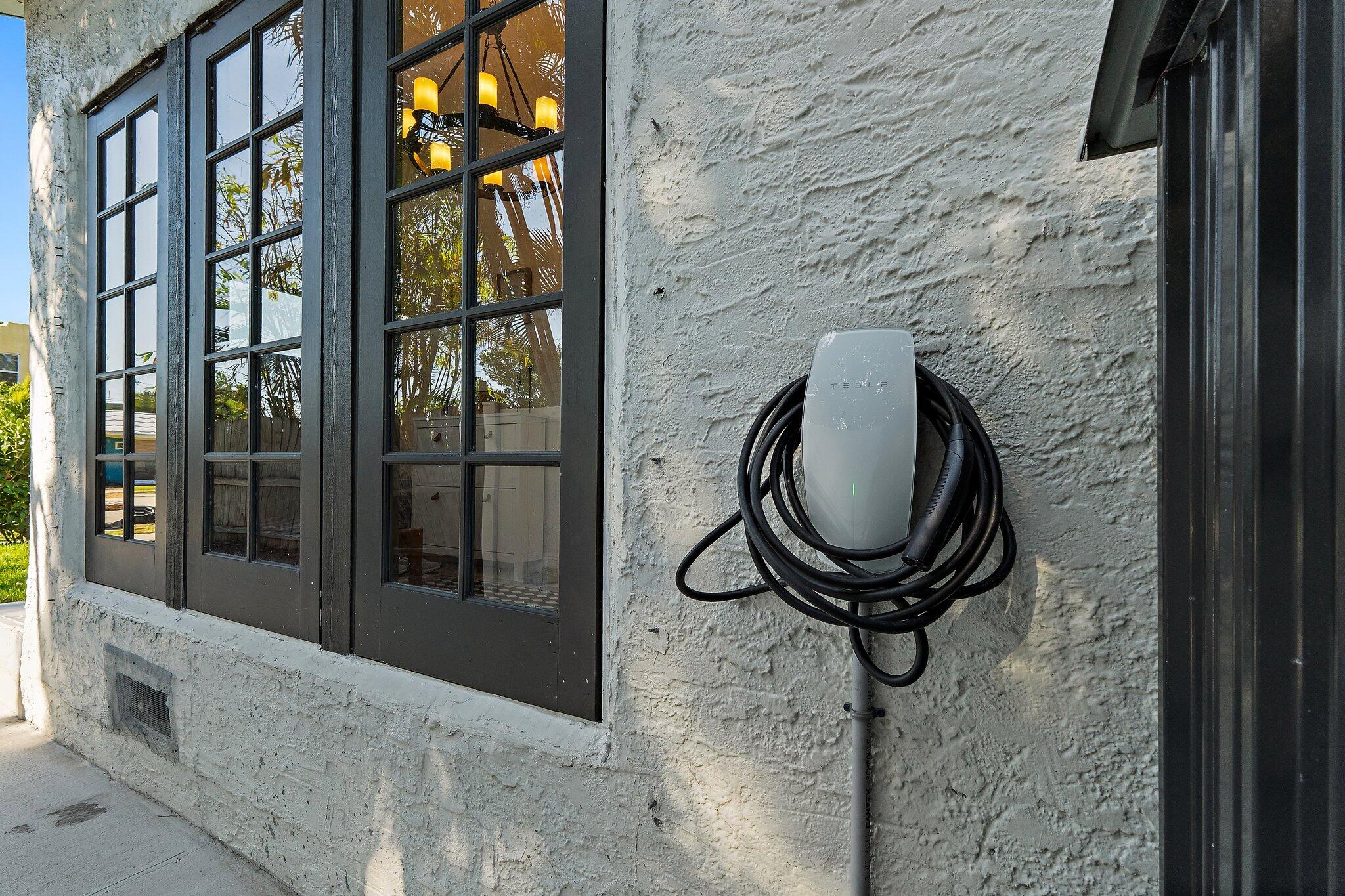 VISTA ENCANTO ADD - Residential Lease