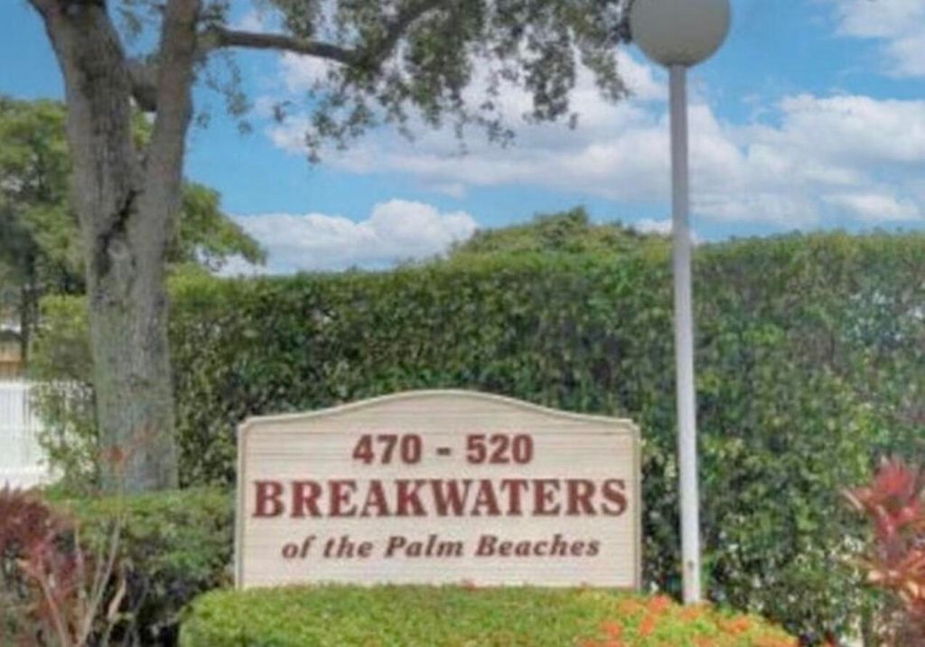 Photo of 500 Executive Center Drive #2h, West Palm Beach, FL 33401 (MLS # R11169155)