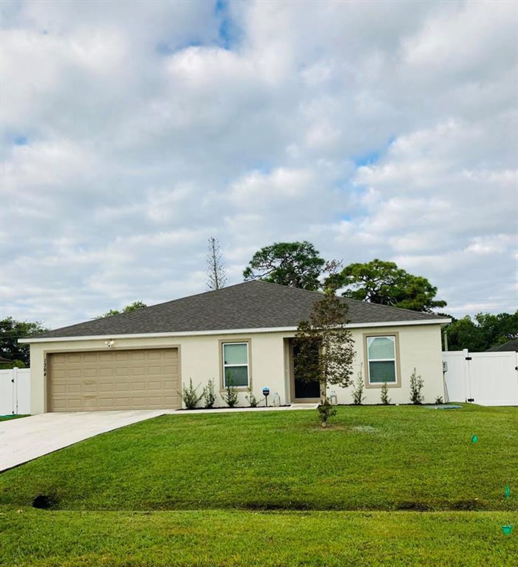 Photo of 1364 SE Bayharbor Street St, Port St Lucie, FL 34983 (MLS # R10766664)